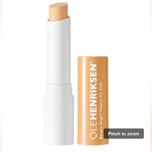 New! Ole Henrikson Banana Bright+ Vitamin CC Eye Sticks colour correcting